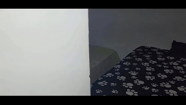 Hijastra Caliente: Montando al Casero con Tetas Enormes Corridas