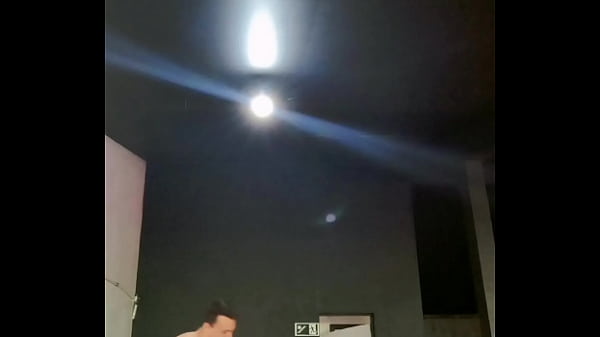 Perdi no jogo e tive que dar minha bucetinha para ele